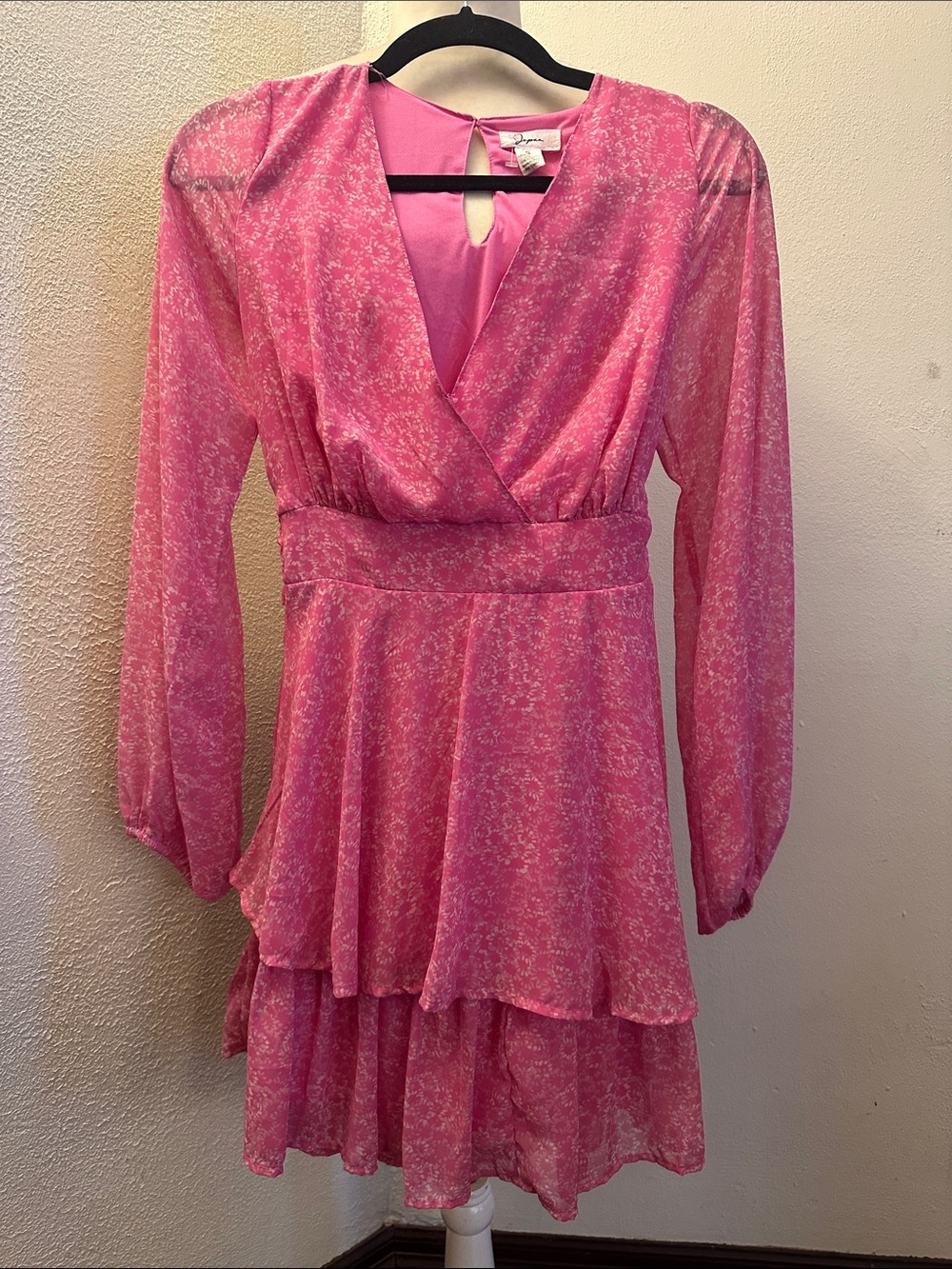 Japna Women’s Pink Long-Sleeve Tiered Wrap Dress Size S